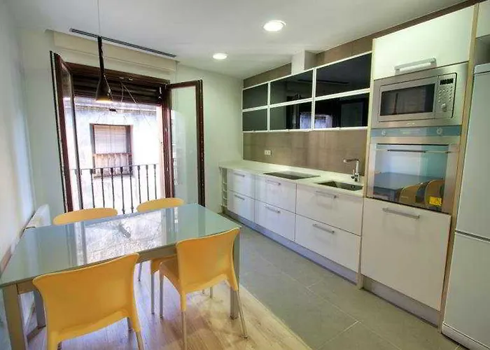 Visit-bcn Cosmopolitan Apartman *